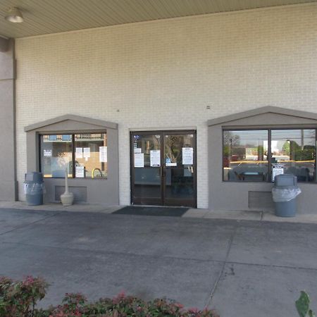 Sunset Inn Northlake Charlotte Exterior photo